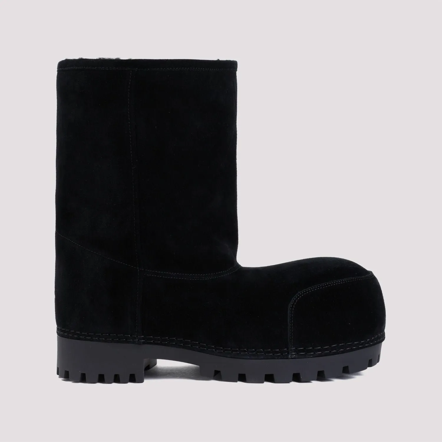 Alaska Black Boots