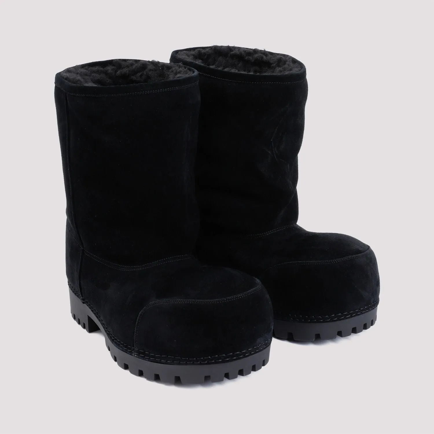 Alaska Black Boots