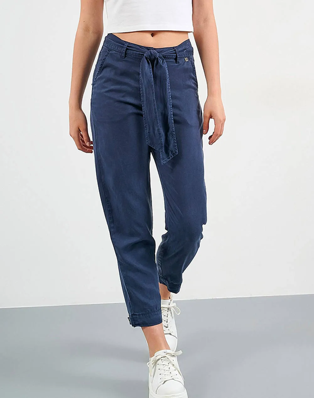 ATTRATTIVO Pants