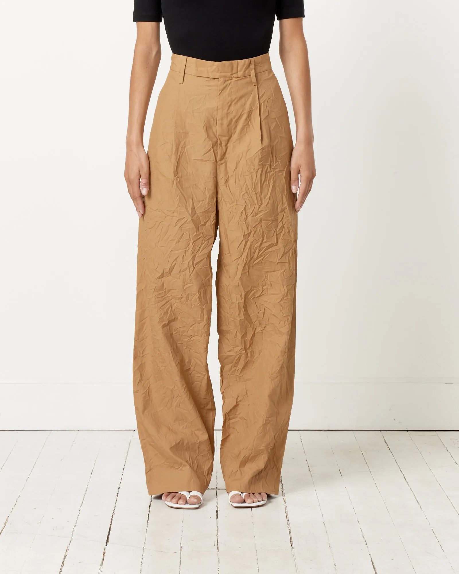 Brown Twill Pants with Wrinkled Design