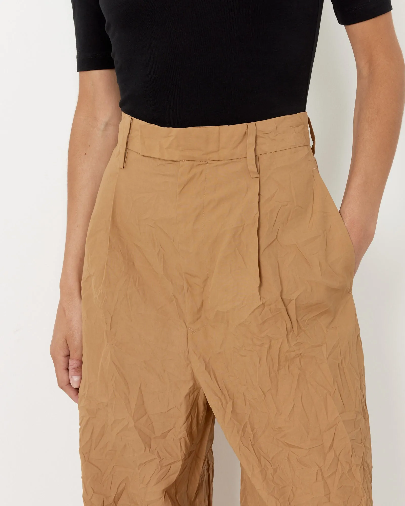 Brown Twill Pants with Wrinkled Design