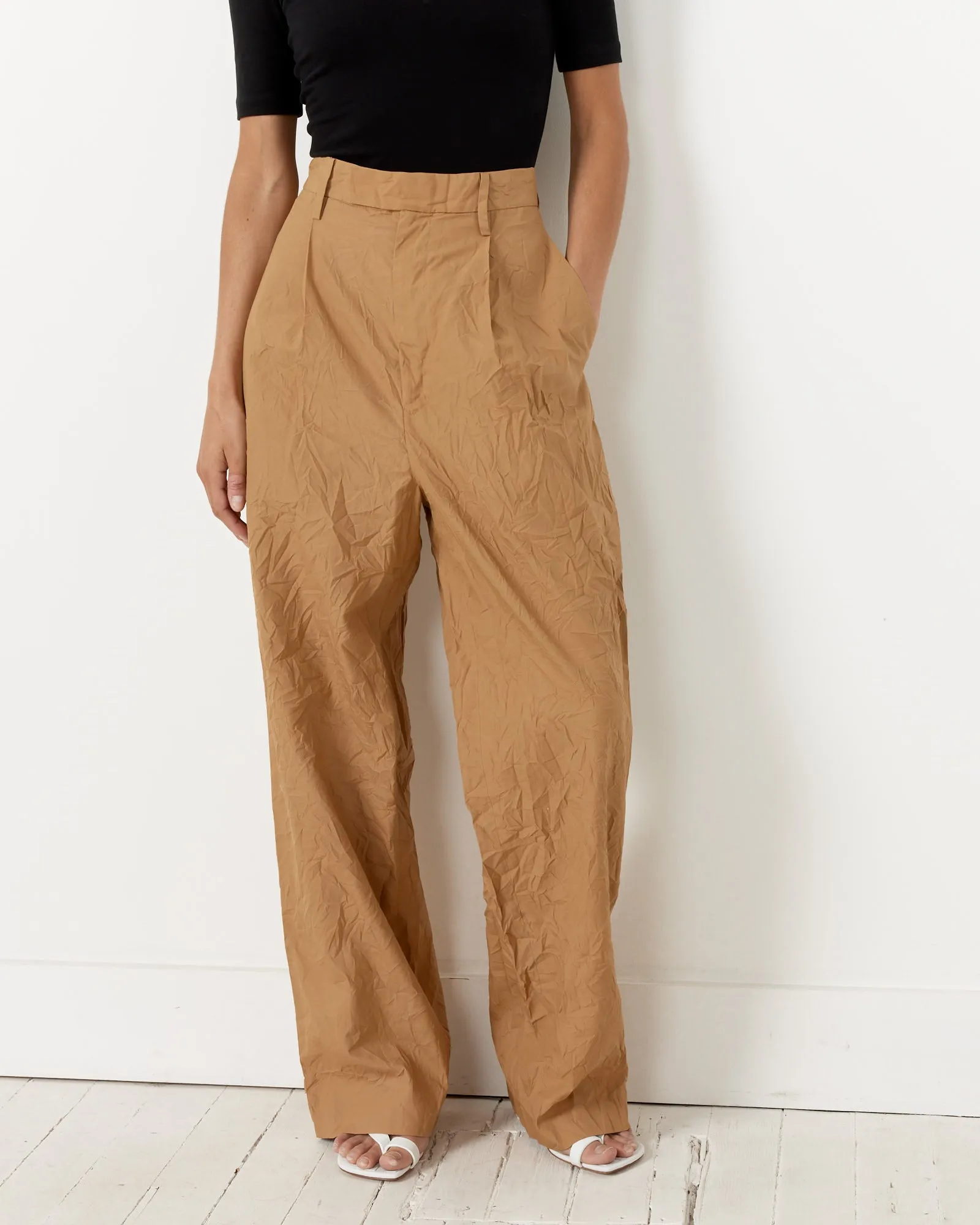 Brown Twill Pants with Wrinkled Design