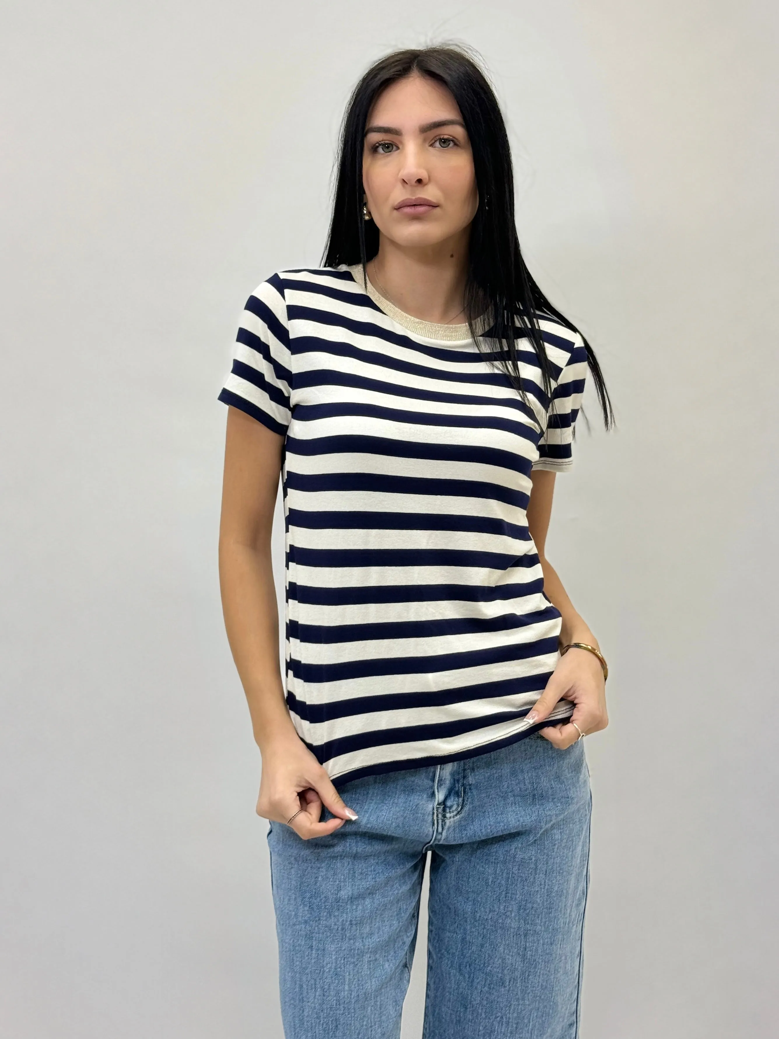 Comfortable striped T-shirt.