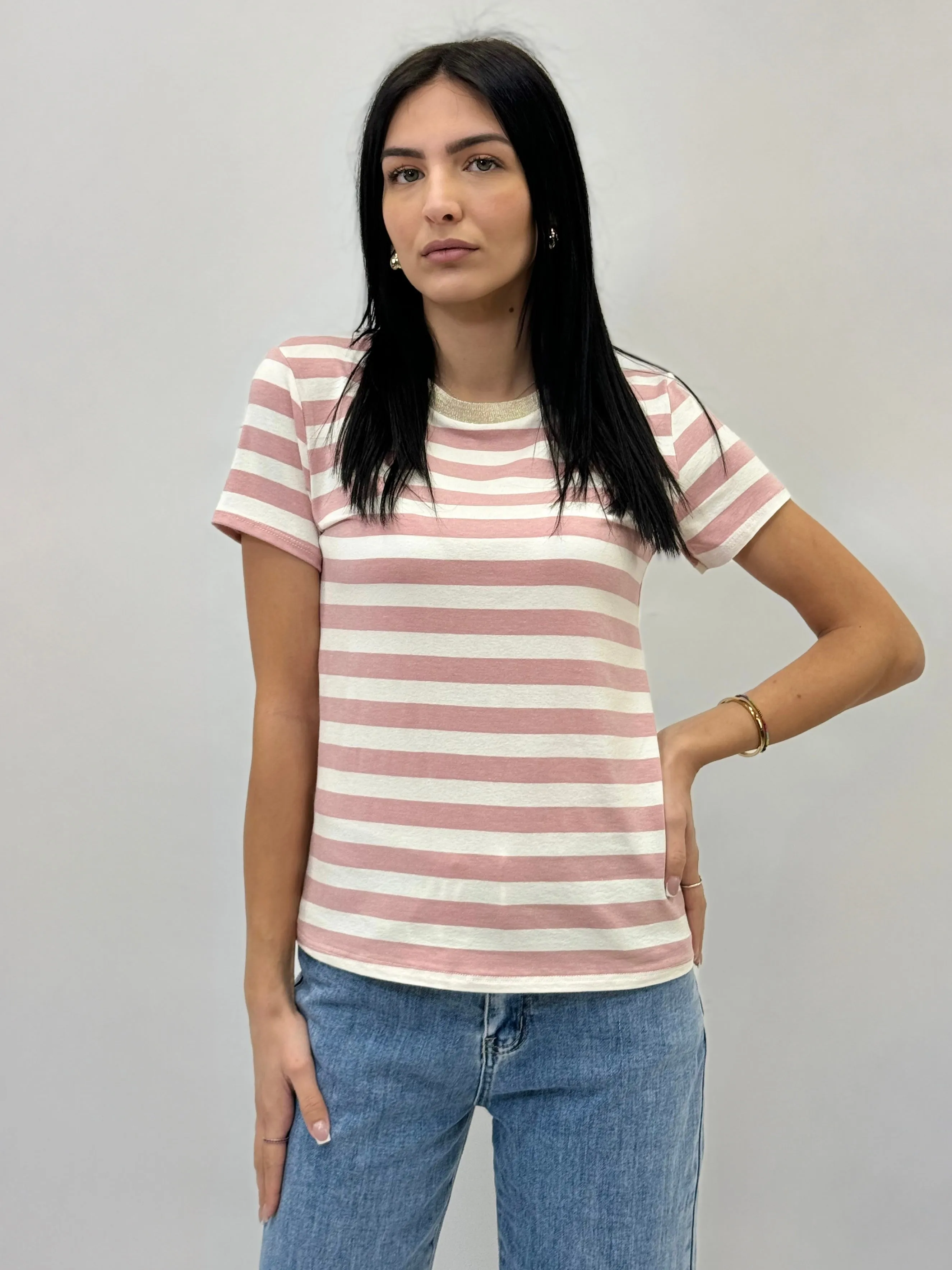 Comfortable striped T-shirt.