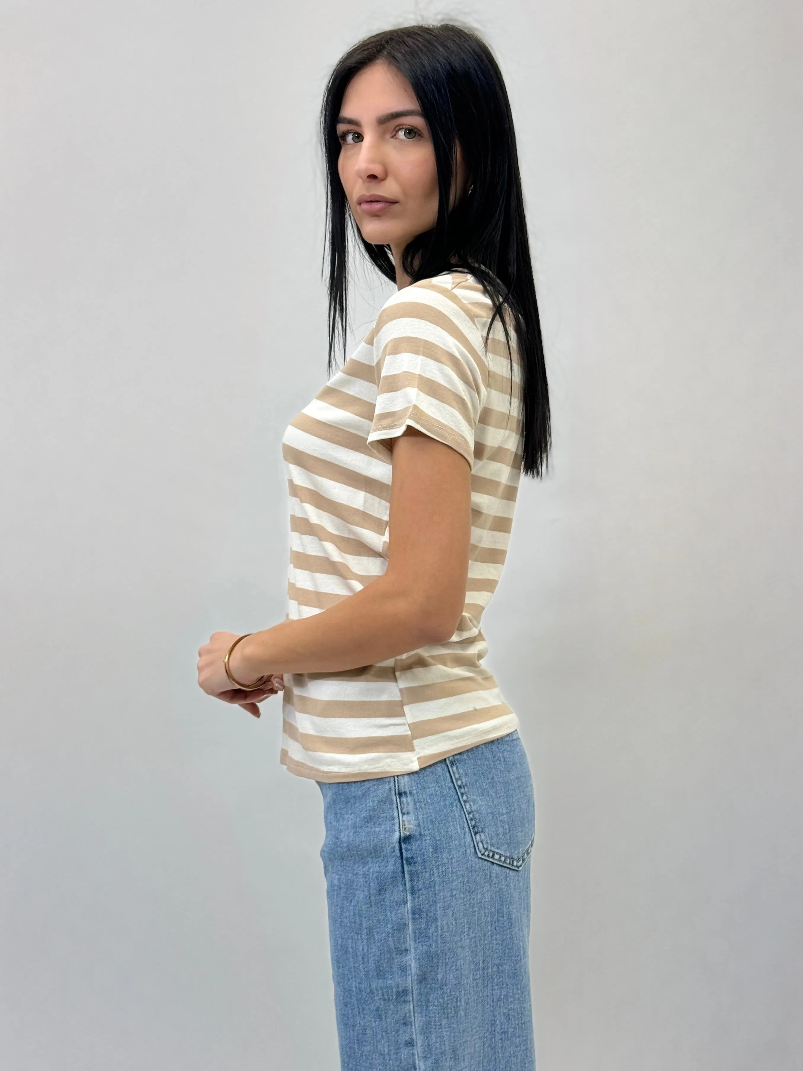 Comfortable striped T-shirt.