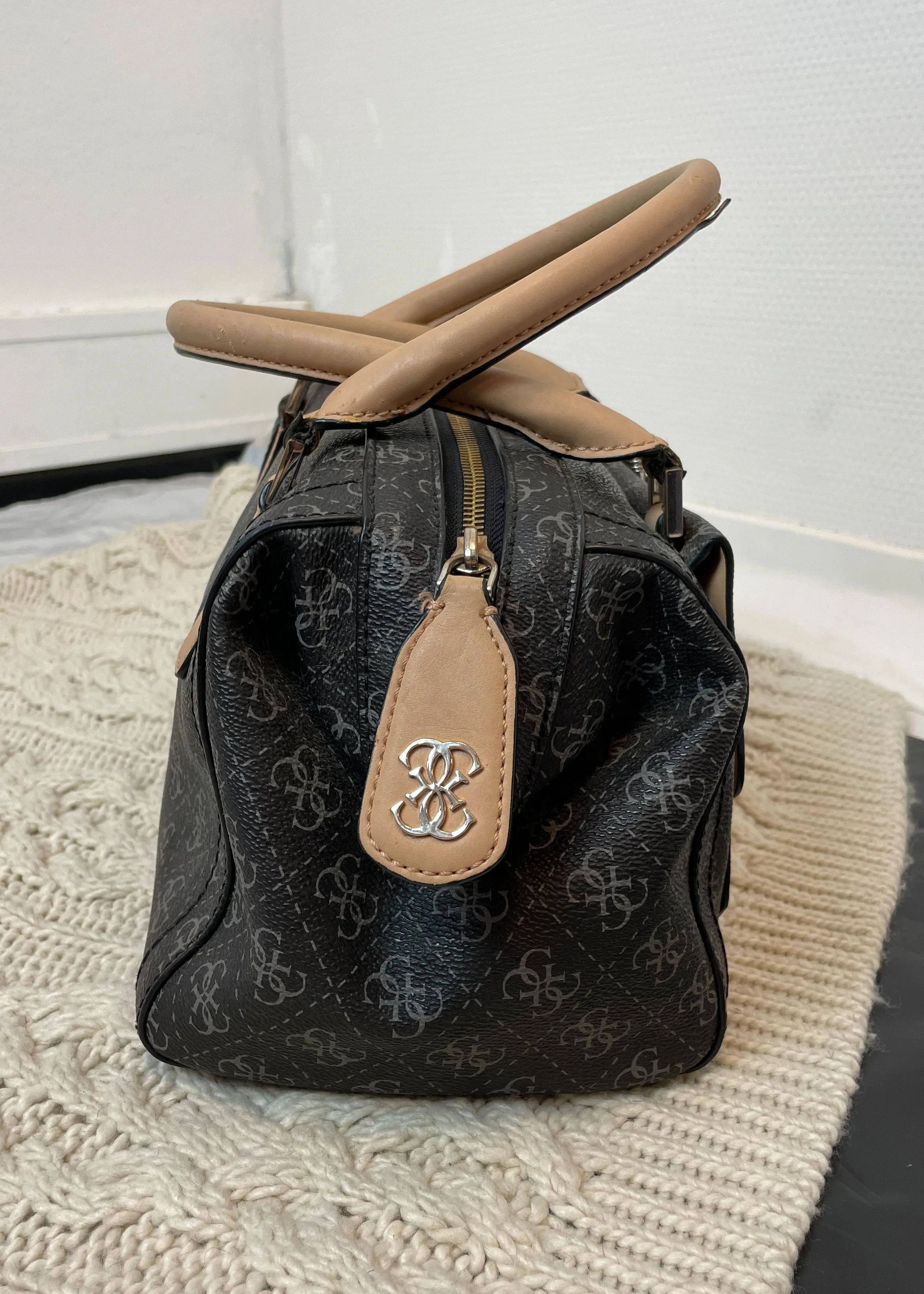 Monogram Handbag Guess