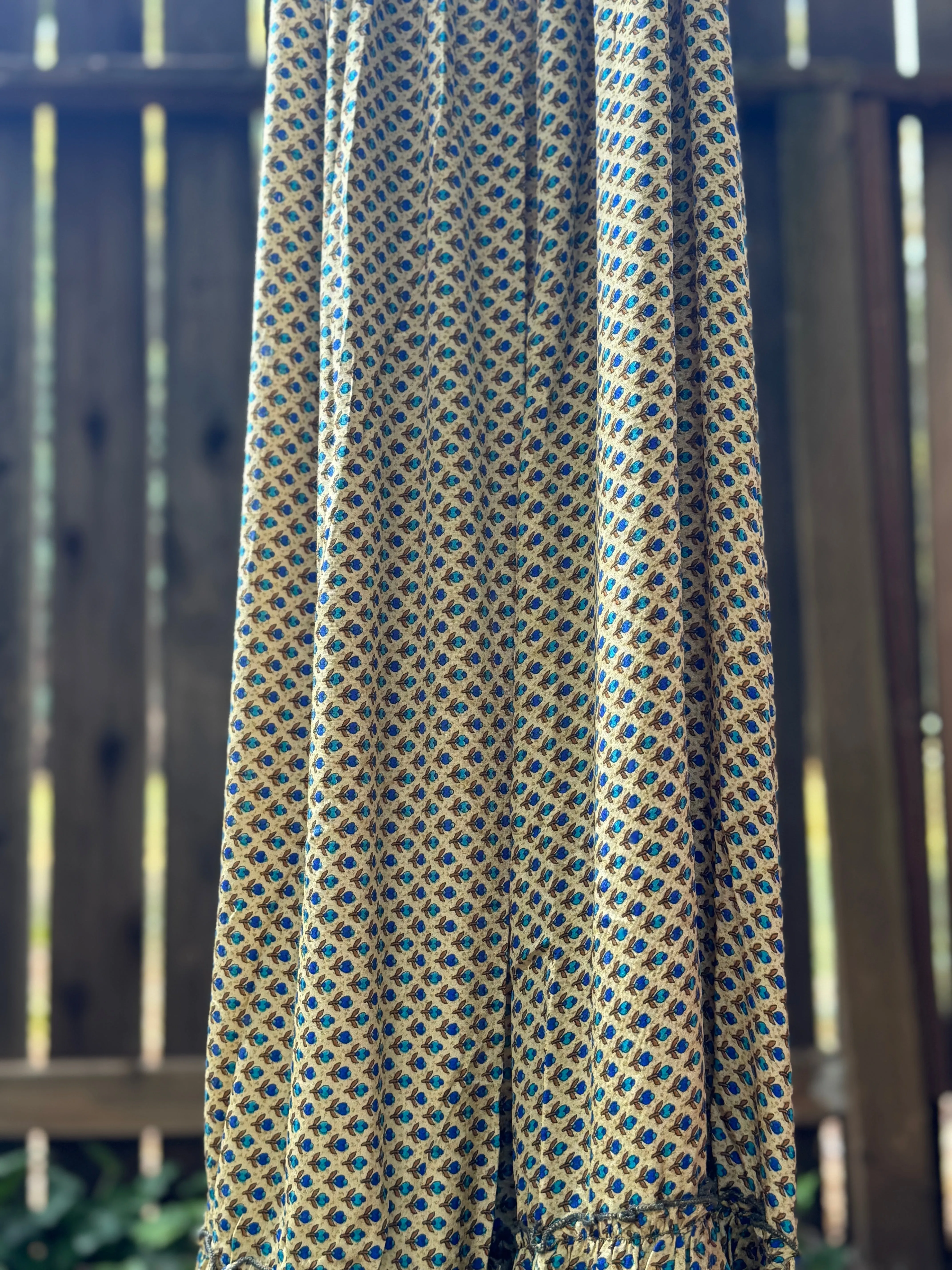 Elegant Maxi Dress in Size Large - Topanga