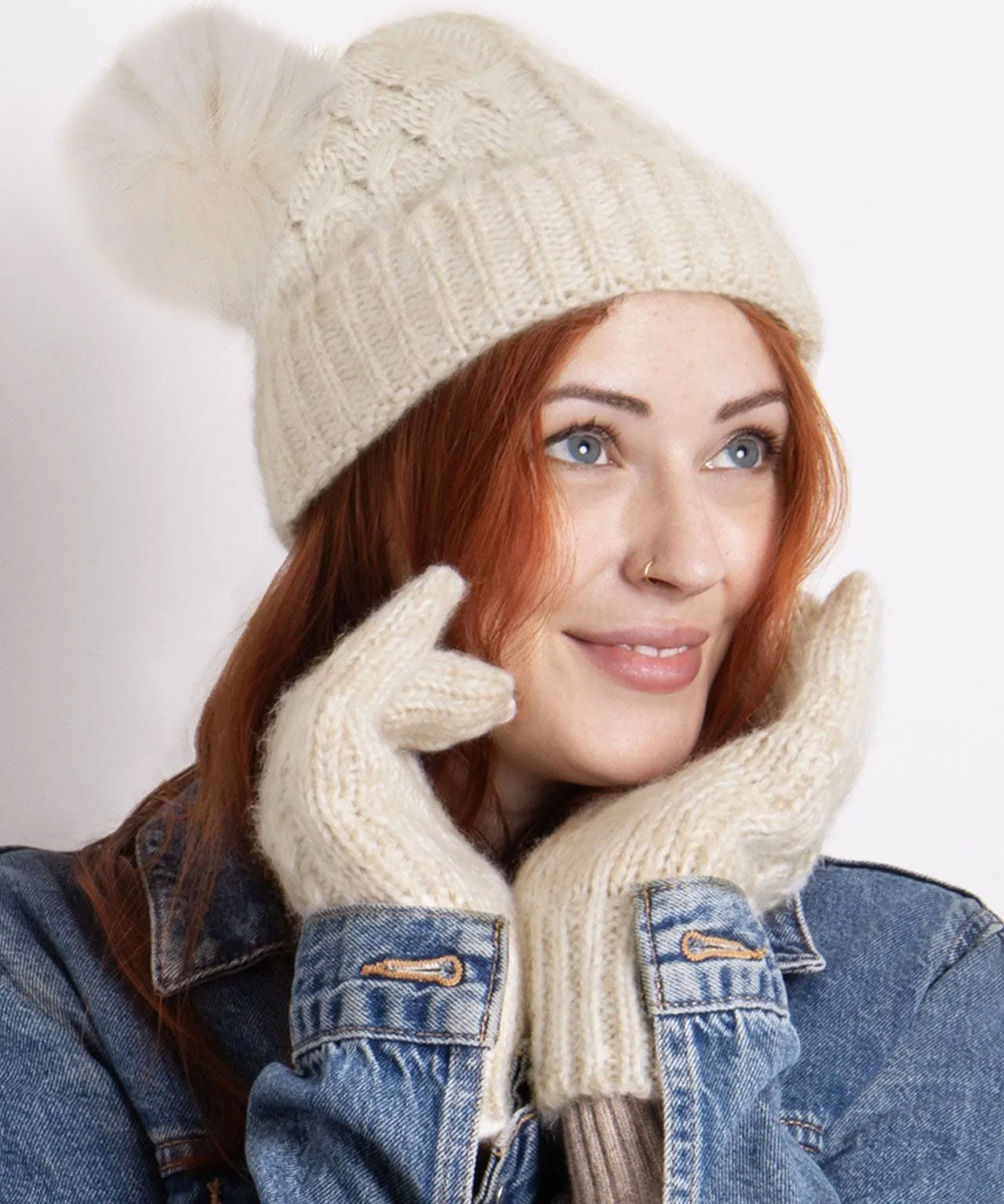 Totes Ladies Cable Hat and Gloves Gift Set